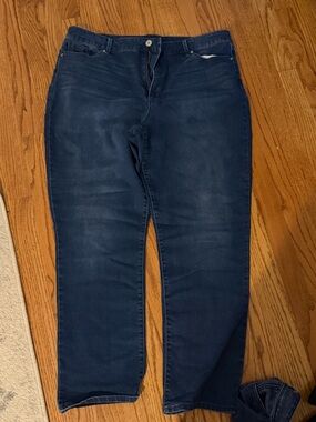 Bandolino Women's Straight Leg Jeans in Dark Blue Wash